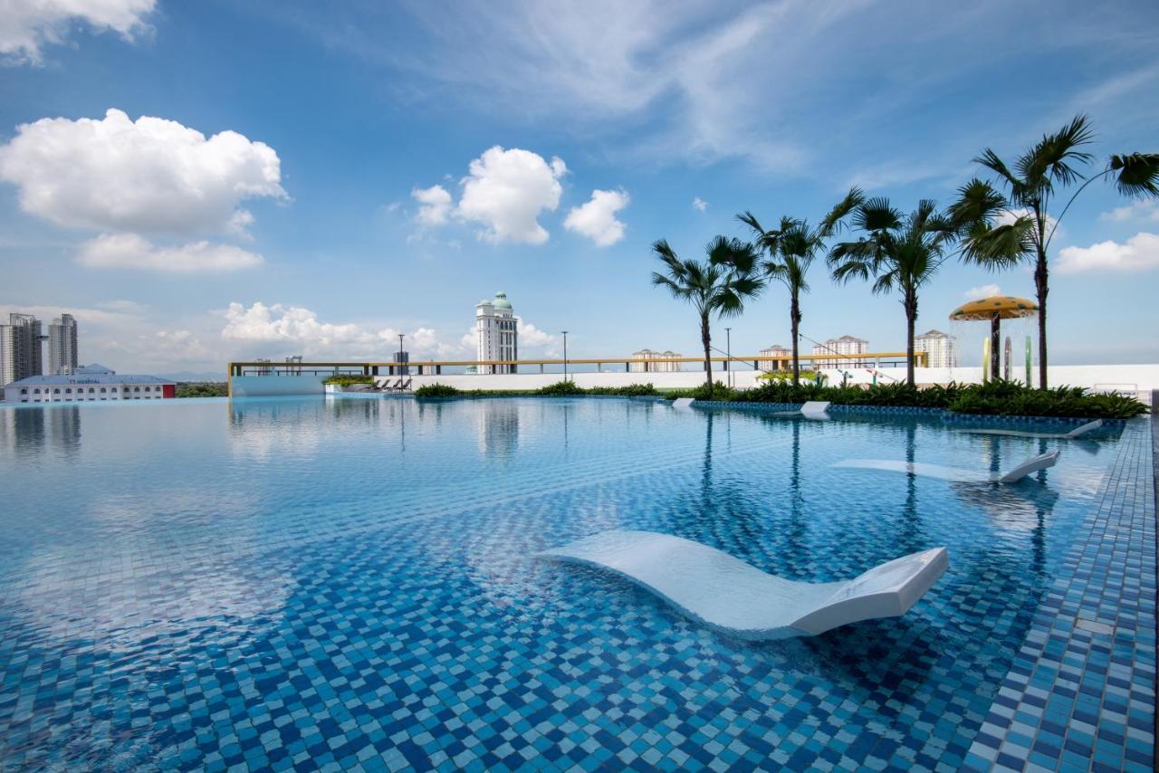 Metropol Serviced Apartment At Bukit Mertajam, Pulau Pinang Экстерьер фото