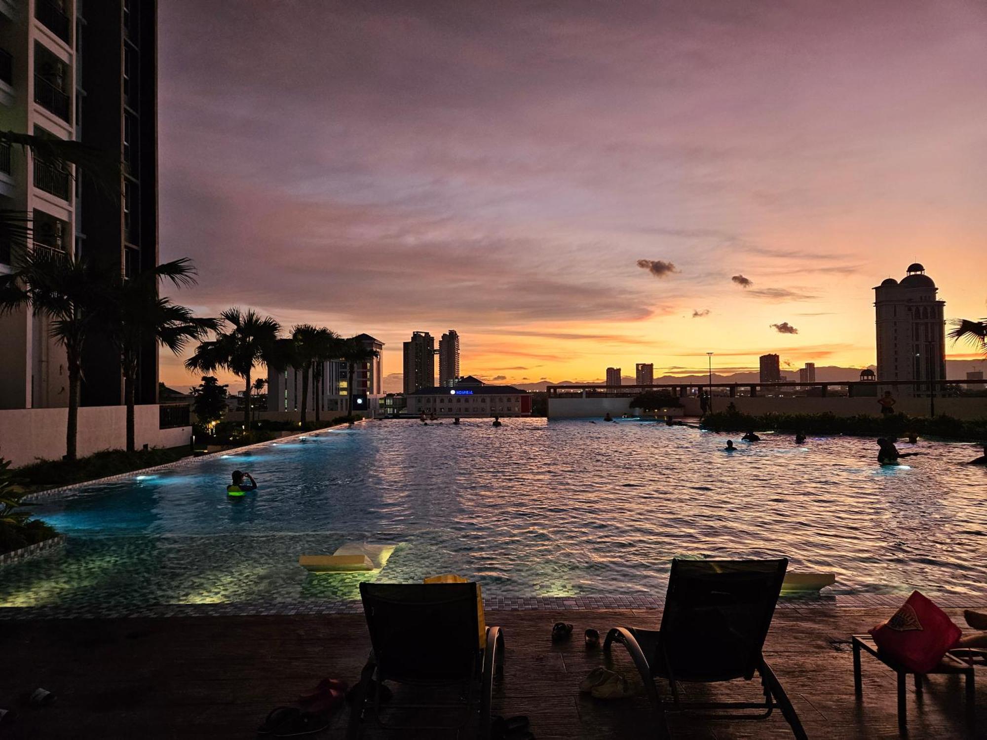 Metropol Serviced Apartment At Bukit Mertajam, Pulau Pinang Экстерьер фото